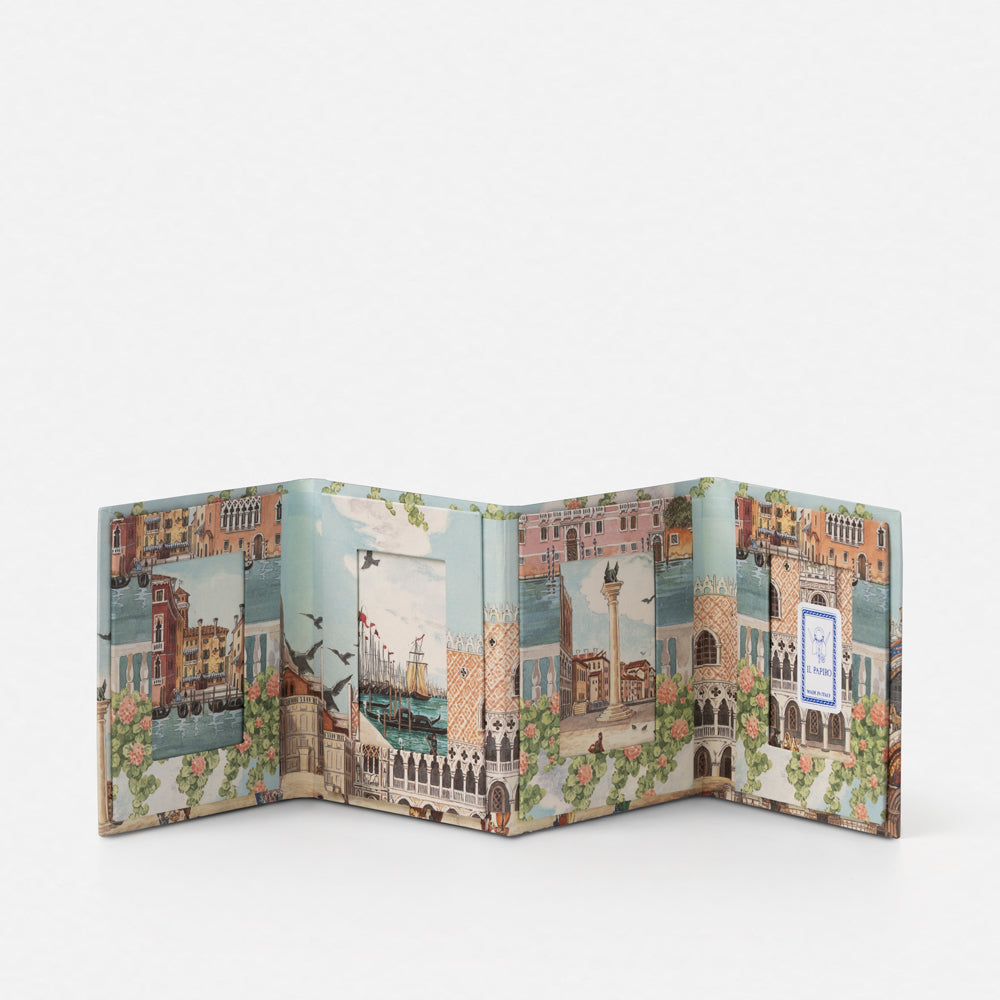 Cornice per 4 foto<br>Collezione Litografata