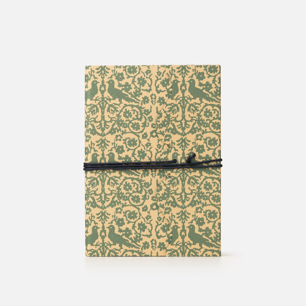 Taccuino con laccio pagine a righe<br>Copertina rigida - Xilografato