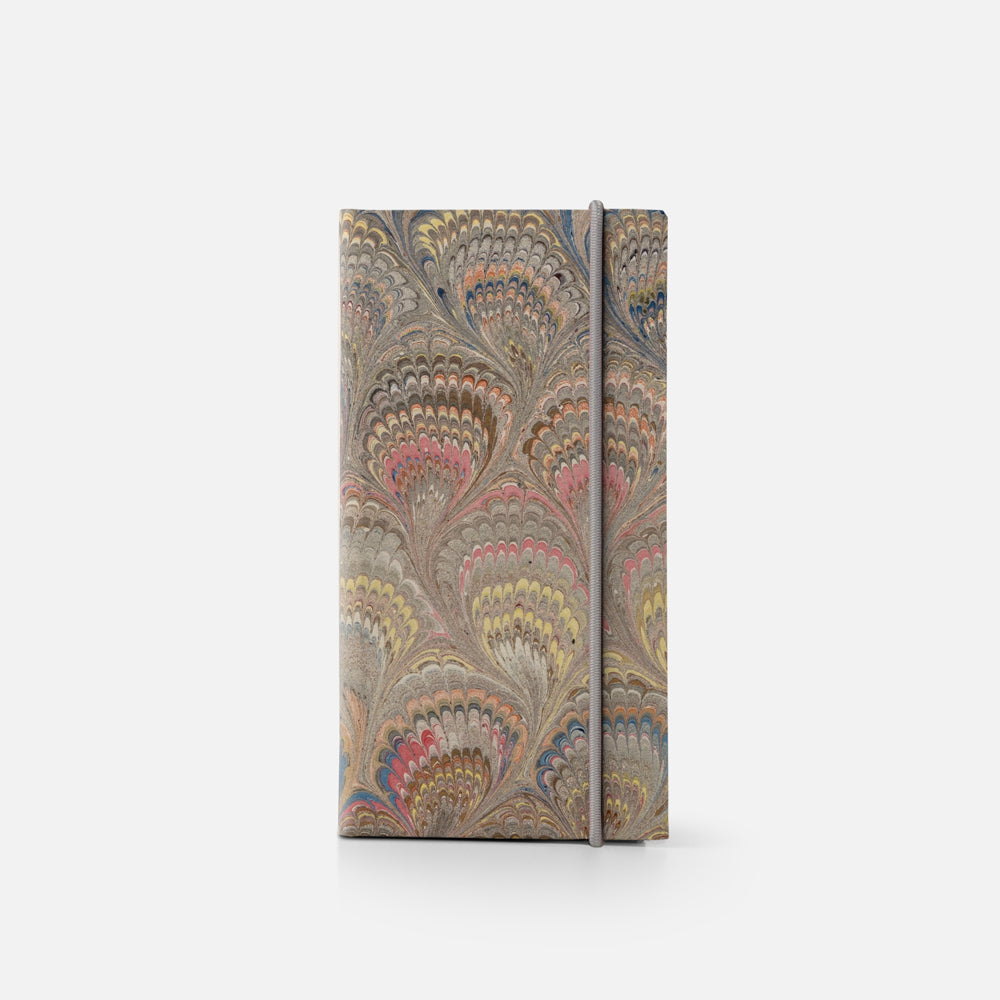 Taccuino pagine a righe con elastico<br>Copertina rigida - Collezione Pavoni