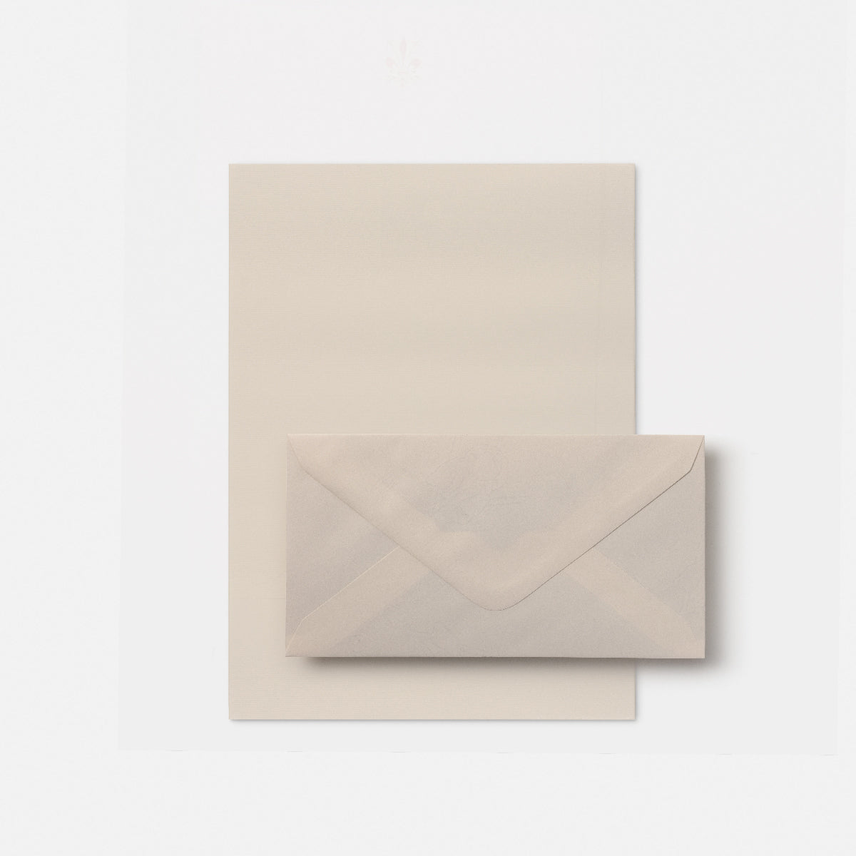 Carta da lettere tagliata a mano