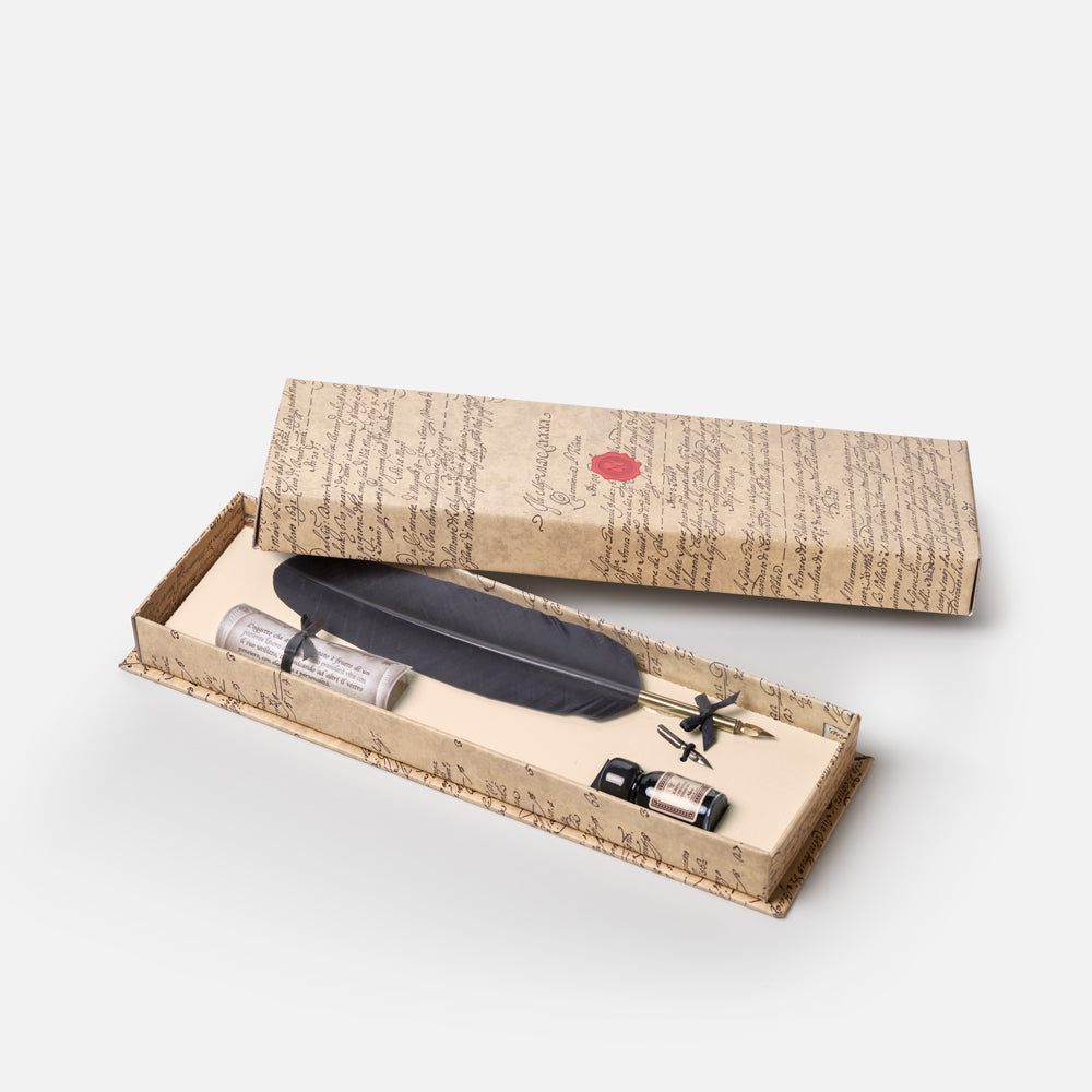 Set scrittura<br>Penna in piuma con pennino e inchiostro