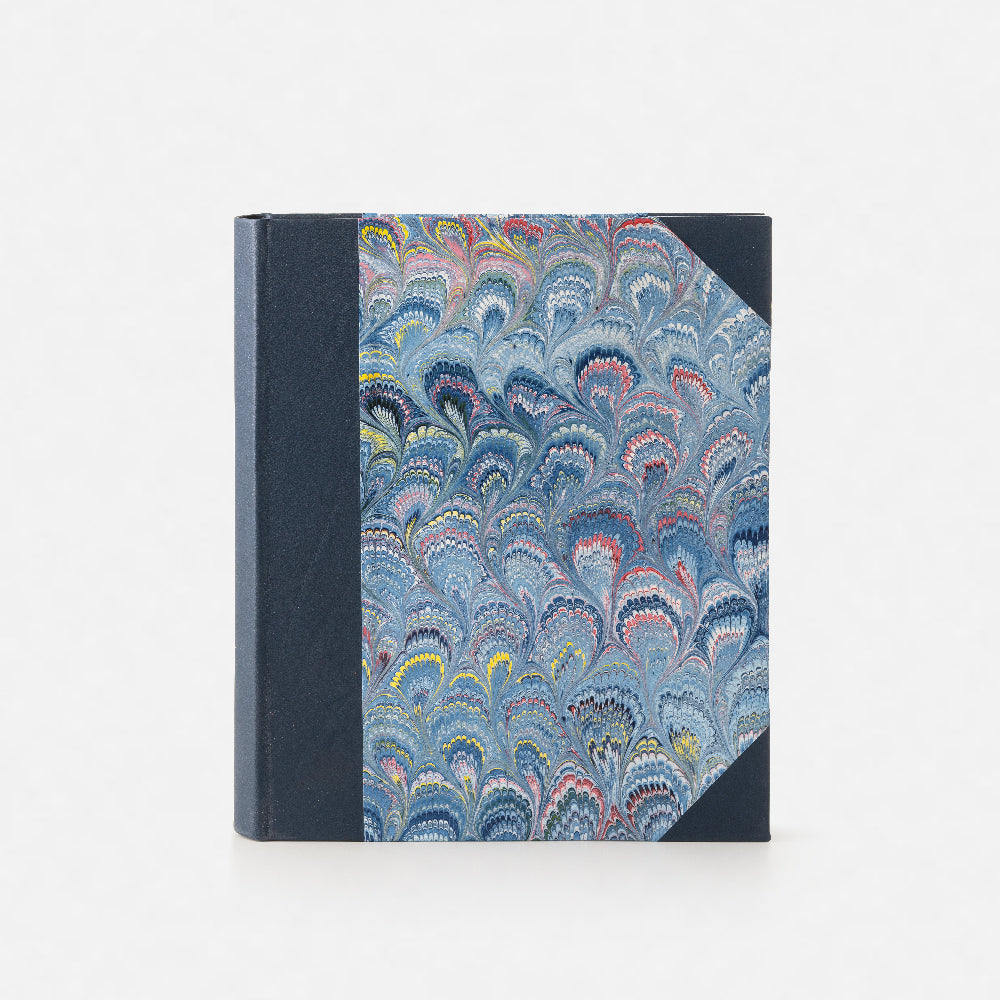 Album foto con dorso e angoli in tela<br>Copertina rigida - Collezione Pavoni