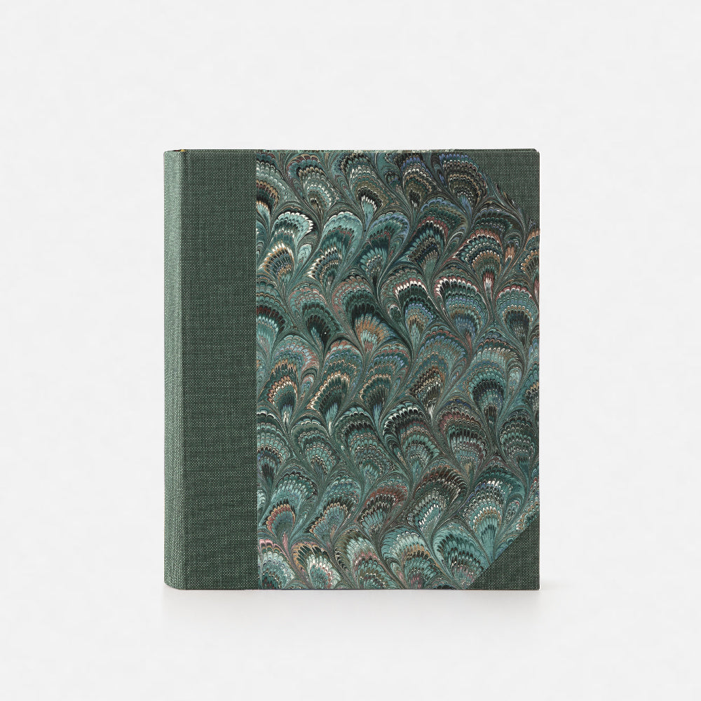 Album foto con dorso e angoli in tela<br>Copertina rigida - Collezione Pavoni