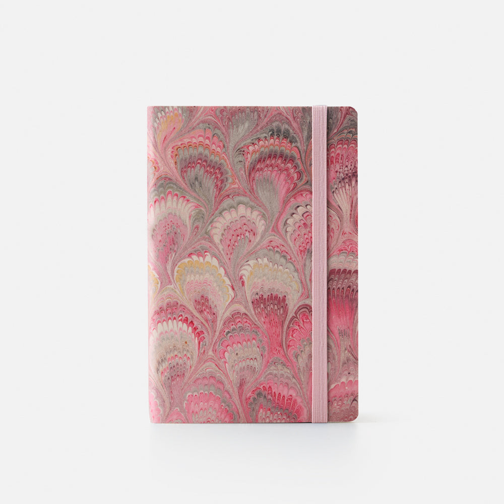 Taccuino pagine bianche con elastico<br>Copertina morbida - Collezione cottonpaper Pavoni