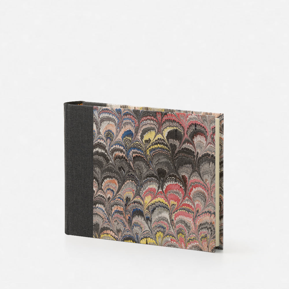 Album foto con dorso in tela<br>Copertina rigida - Collezione Pavoni