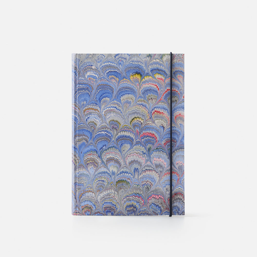 Taccuino pagine a righe con elastico<br>Copertina rigida - Collezione Pavoni